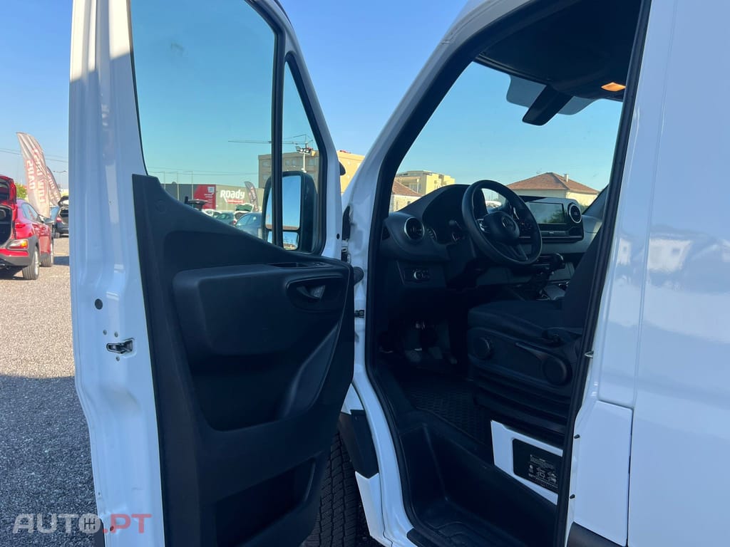 Mercedes-Benz Sprinter 317 CDI/43