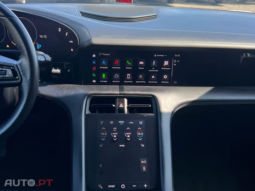 Porsche Taycan 4S