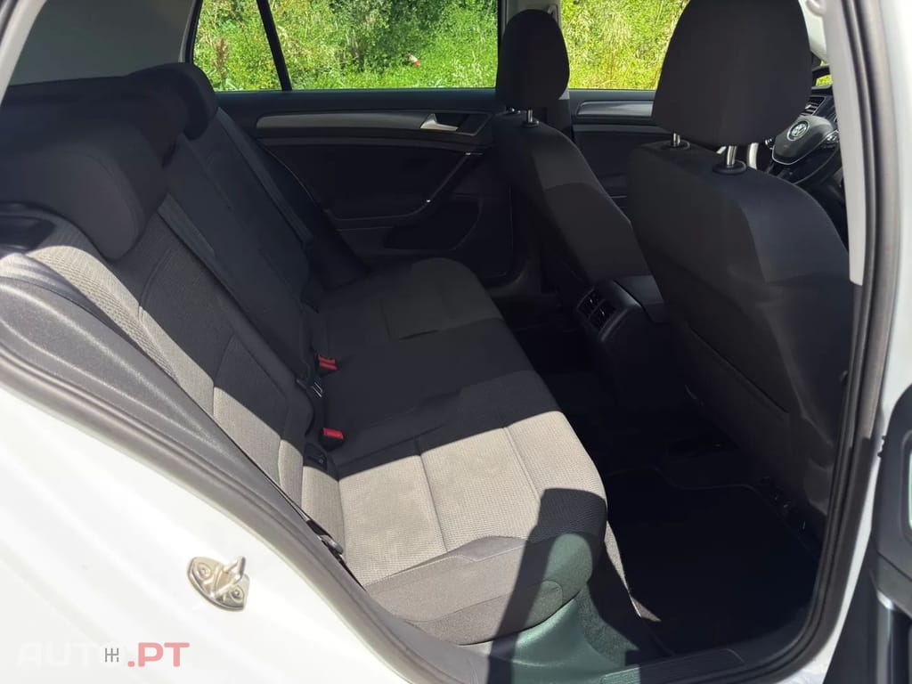 Volkswagen Golf 1.0 TSI R-Line