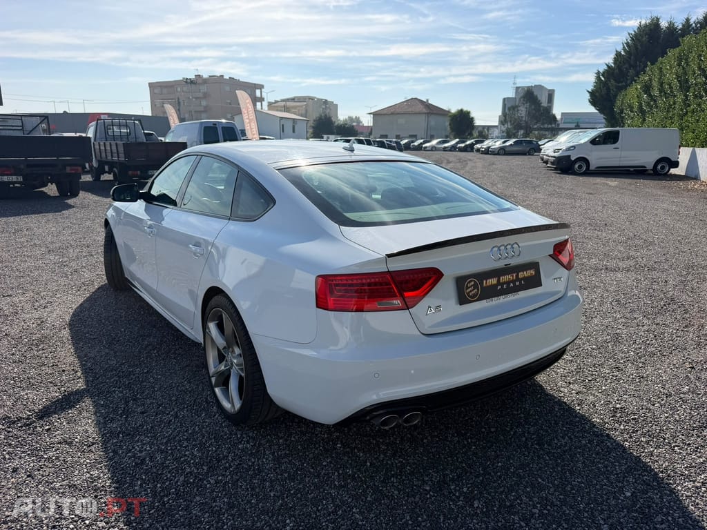 Audi A5 2.0 TDi S-line