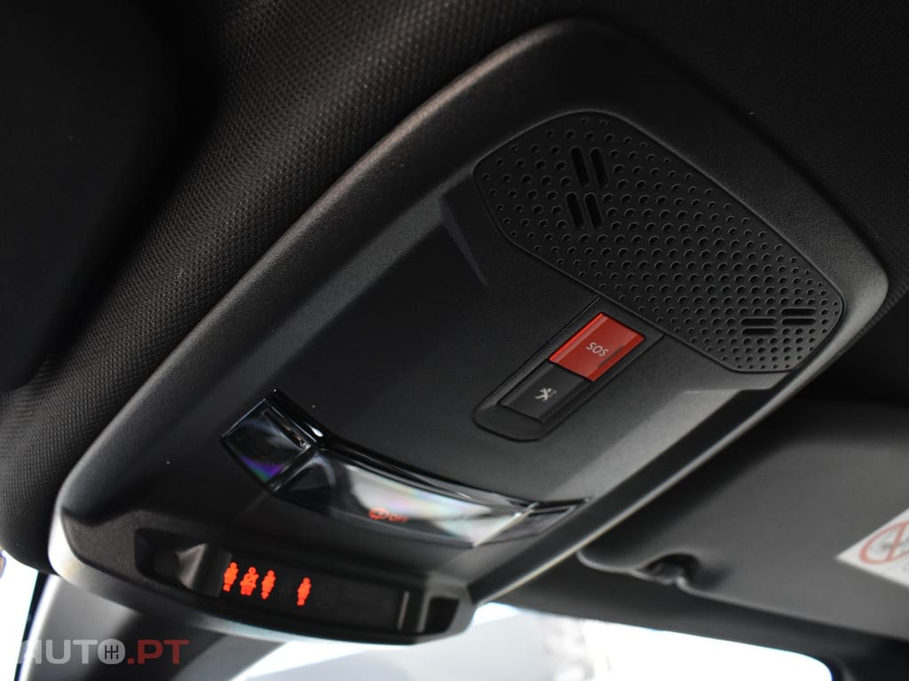 Peugeot E-208 50 kWh GT