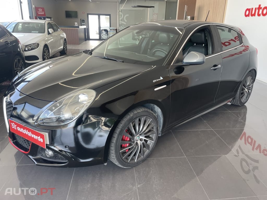 Alfa Romeo Giulietta 2.0 JTDm Exclusive J18