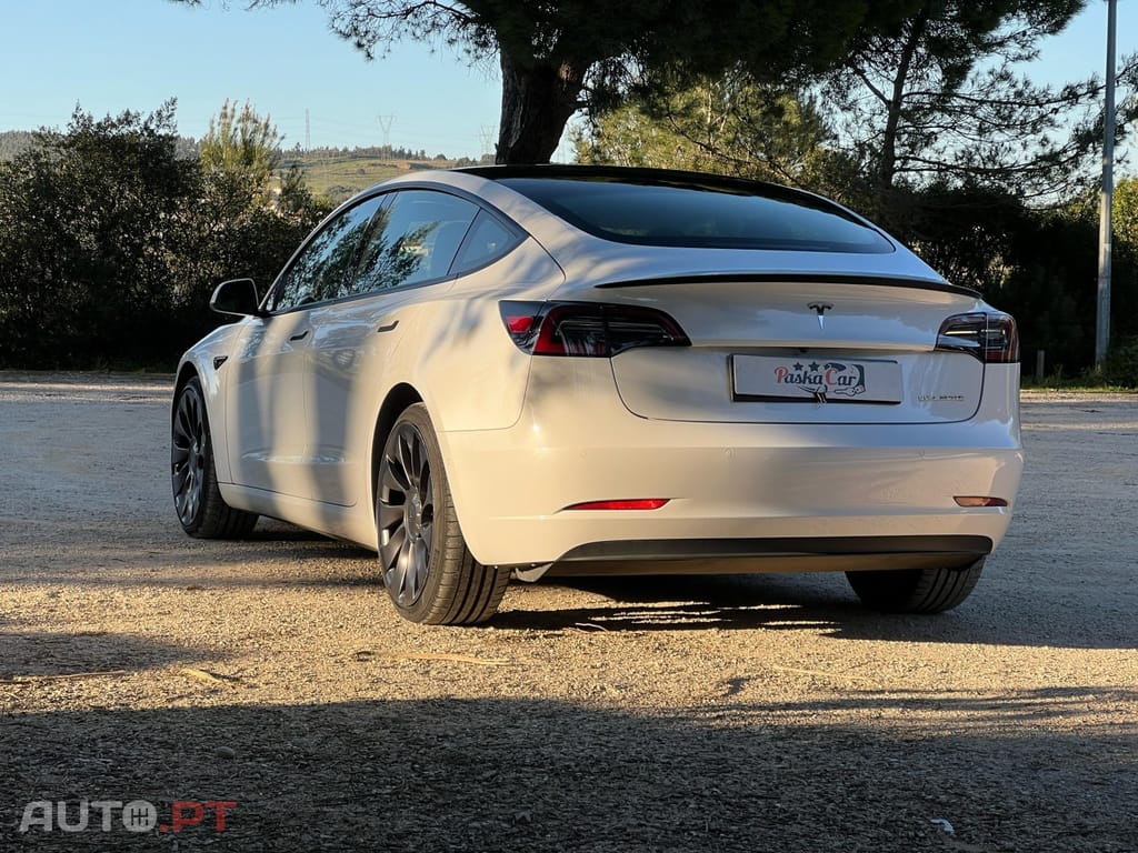 Tesla Model 3 Standard Range Plus RWD