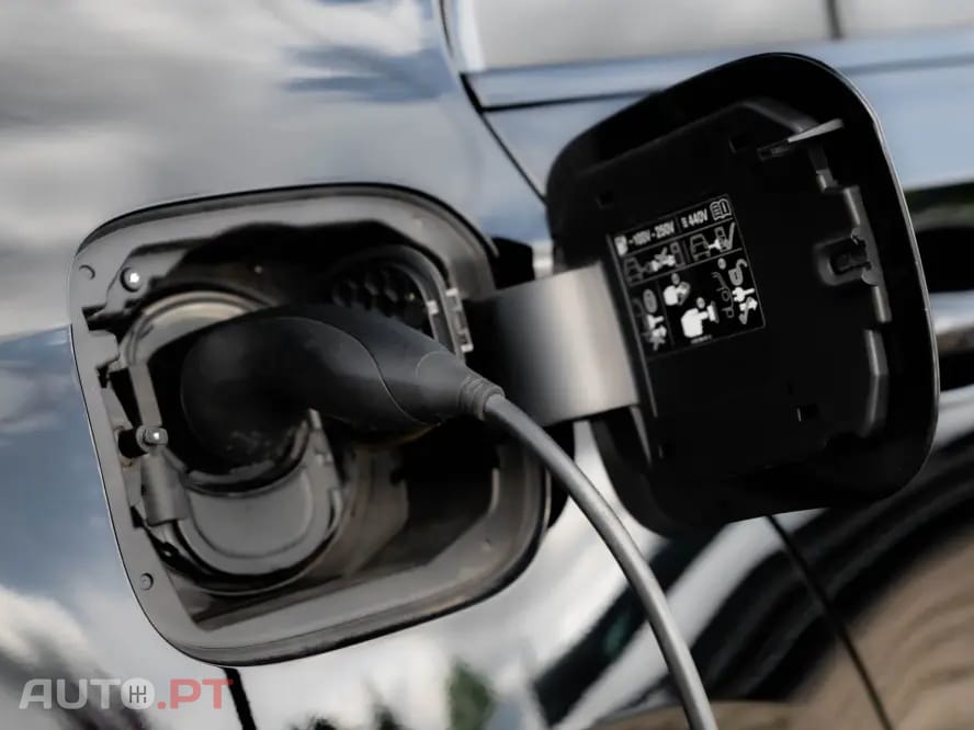 Mercedes-Benz A 250 e 8G-DCT Edition AMG Line