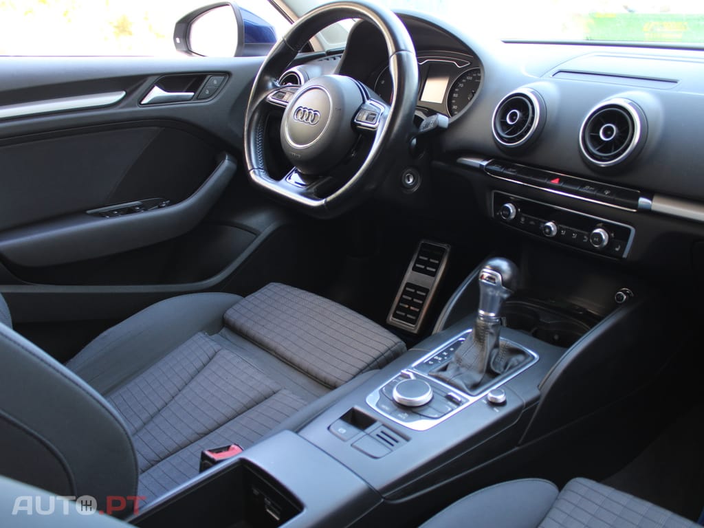 Audi A3 Sportback S-line S-tronic