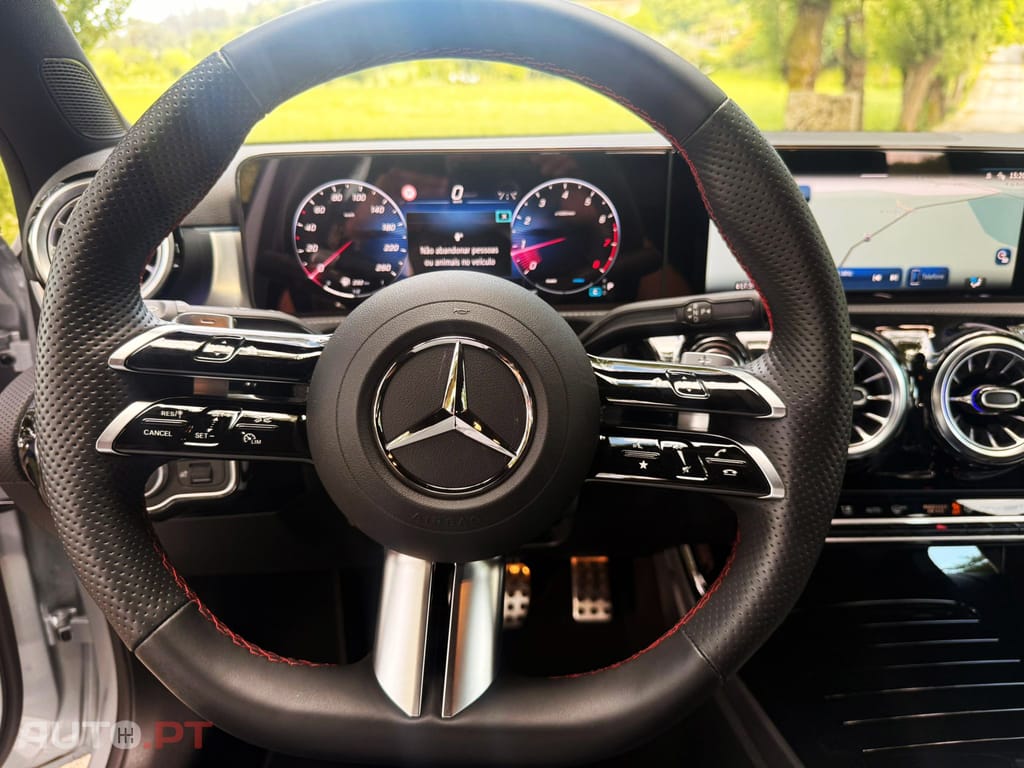 Mercedes-Benz A 200 AMG Line