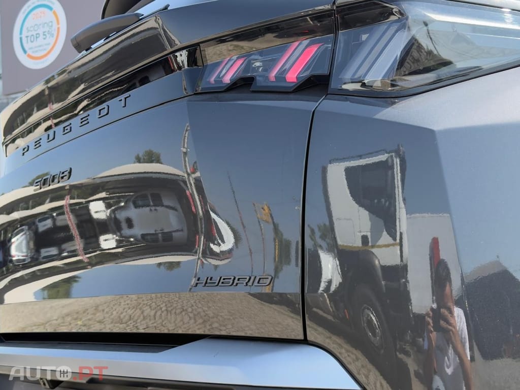 Peugeot 5008 1.2 Hybrid Allure e-DCS6