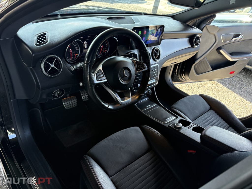 Mercedes-Benz CLA 180 AMG Line