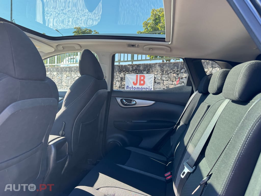 Nissan Qashqai 1.2 DIG-T N-Connecta Xtronic