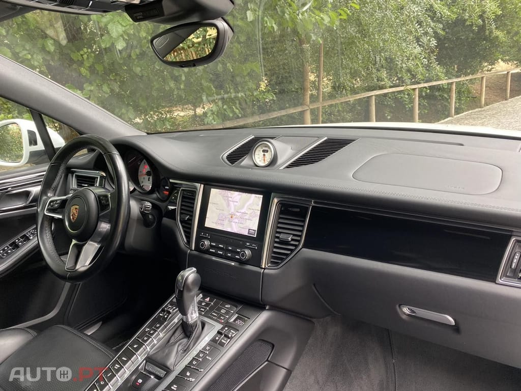 Porsche Macan S