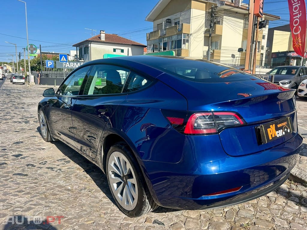 Tesla Model 3 Standard Range Plus RWD