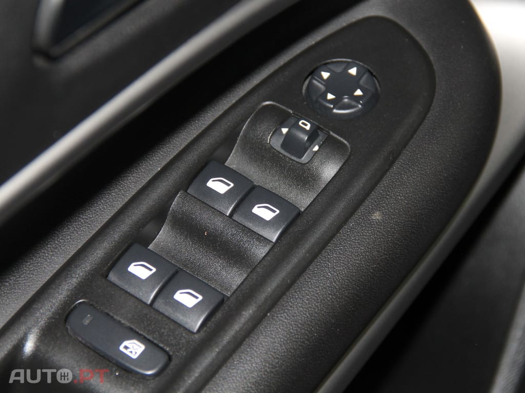 Jeep Avenger 1.2 GSE T3 Altitude