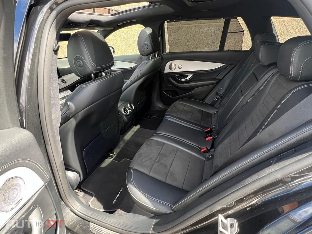 Mercedes-Benz E 220 d AMG Line