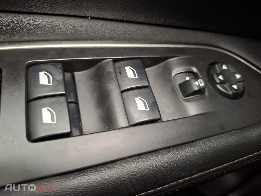 Peugeot 3008 1.2 PureTech Allure Pack