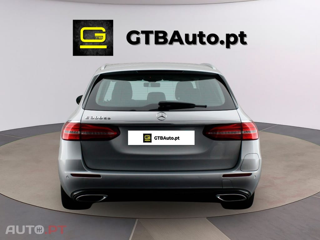 Mercedes-Benz E 300 DE AVANTGARDE I.V.A DEDUTÍVEL