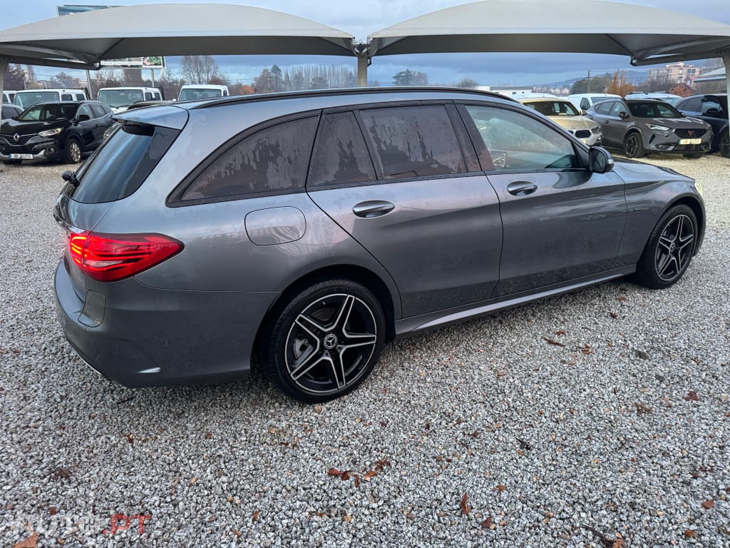 Mercedes-Benz C 300 de AMG Line