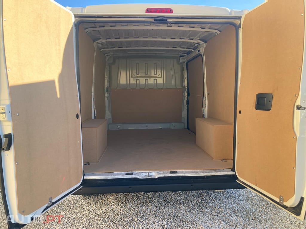 Peugeot Boxer 2.2 BLUEHDI 330 L2H1