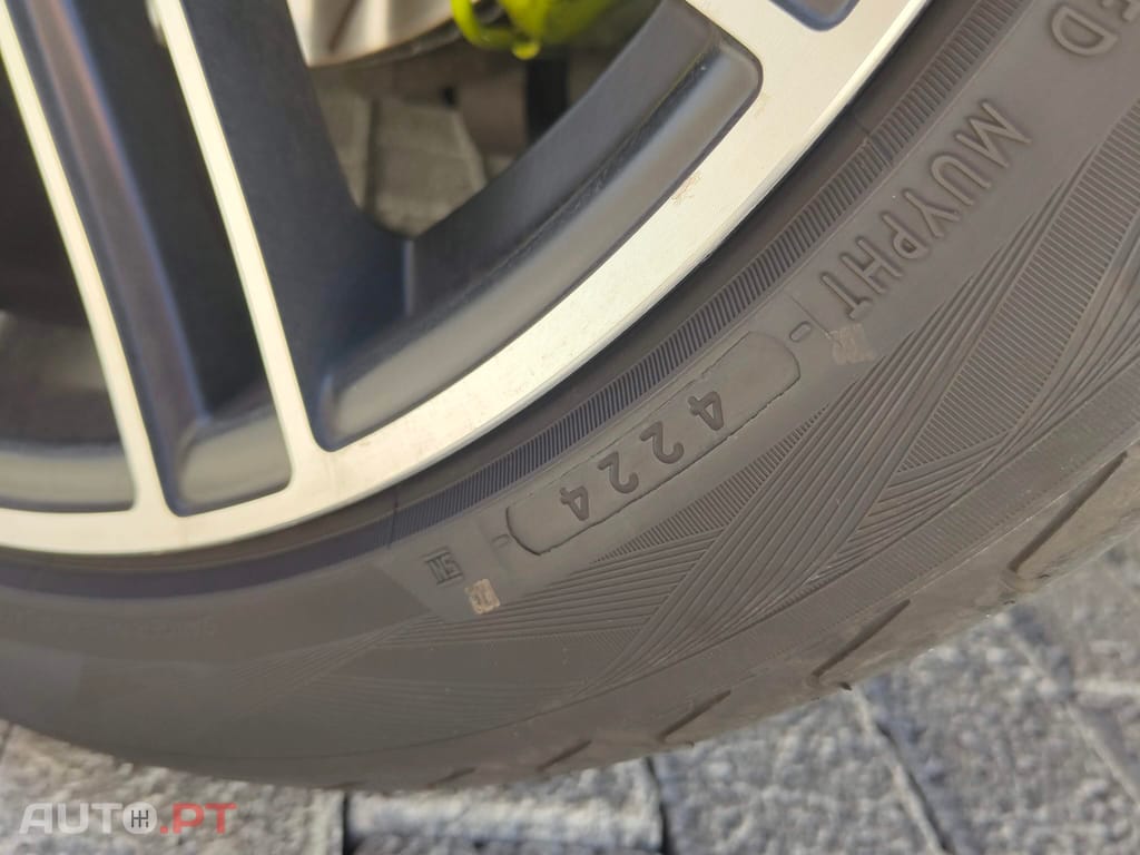 Porsche Panamera Hybrid S - Imaculado - Revisoes todas na marca