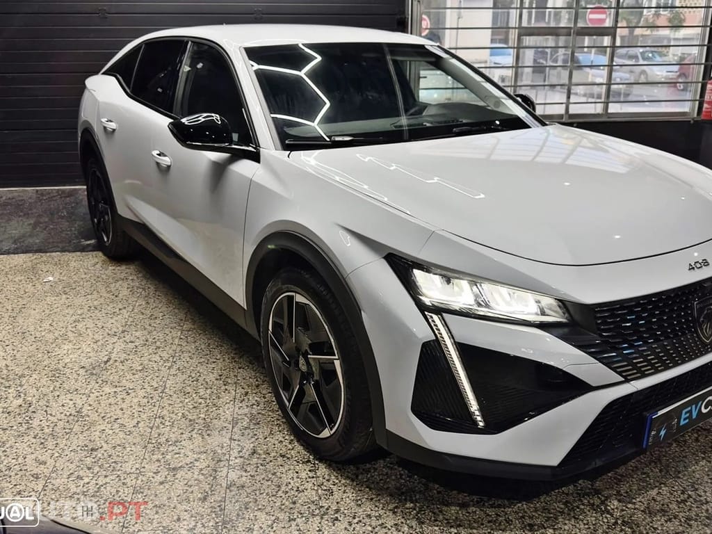 Peugeot E-408 210 GT