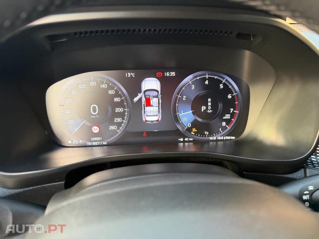 Volvo XC40 1.5 T2 Plus Dark Auto