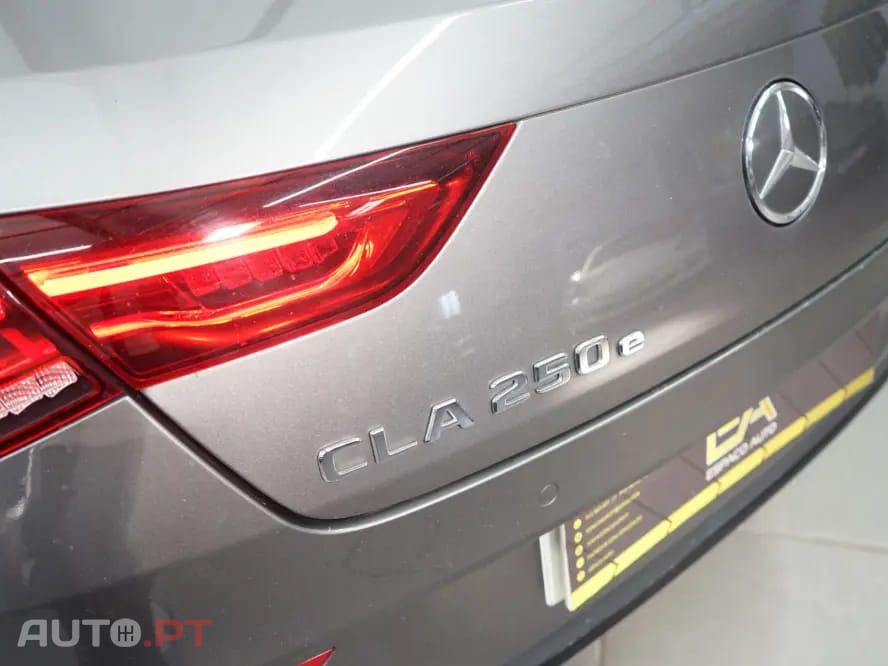 Mercedes-Benz CLA 250 e AMG Line