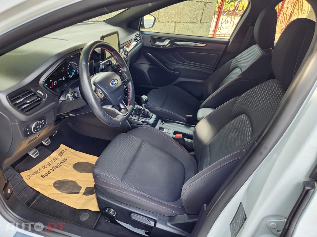Ford Focus SW 1.5 TDCi EcoBlue ST-Line