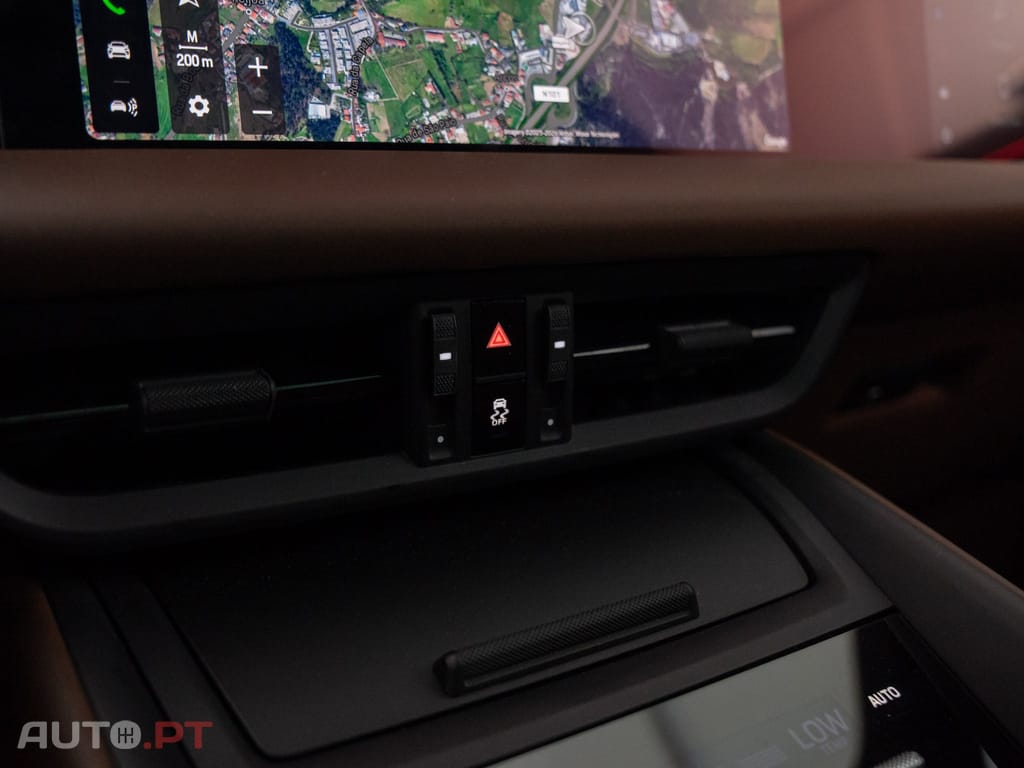 Porsche Macan Electric 4