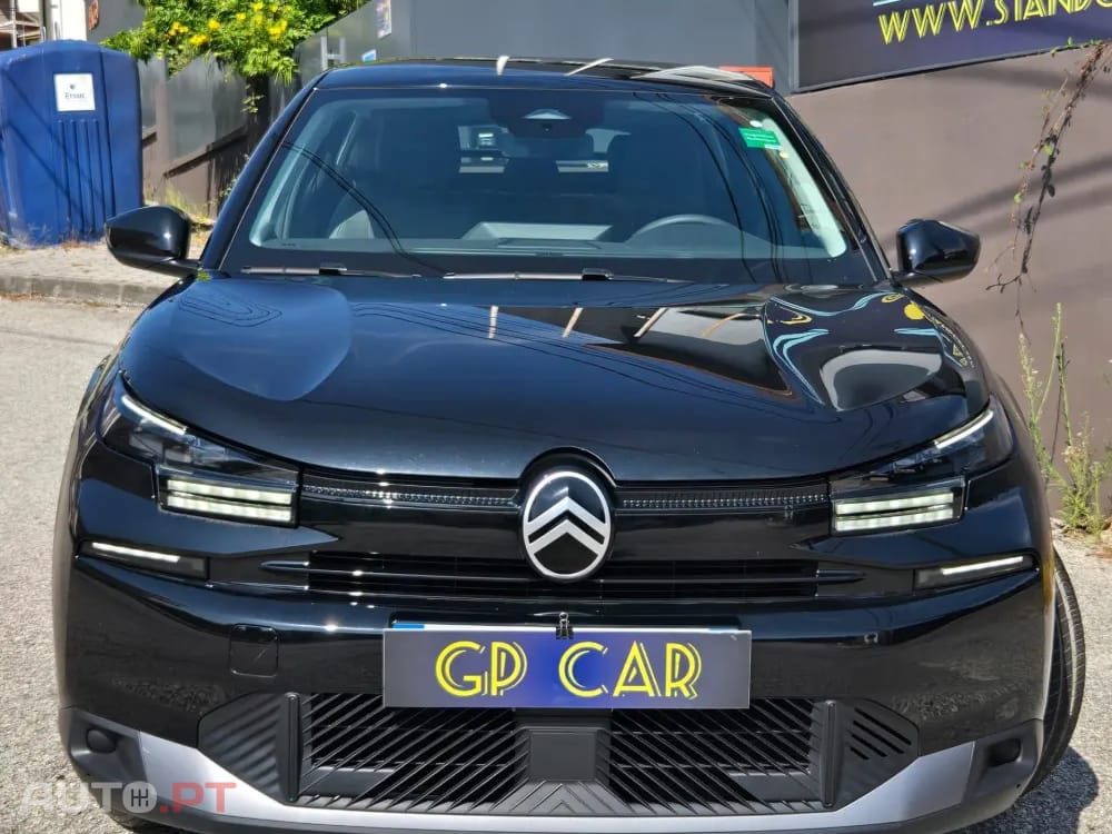 Citroën e-C4 136 PLUS — fotografia 2