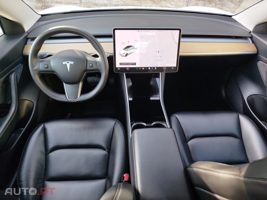 Tesla Model 3 Standard Range Plus RWD