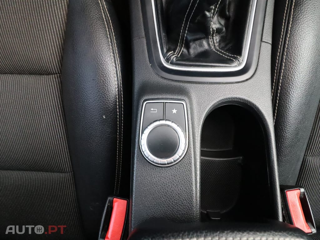 Mercedes-Benz B 180 CDi Urban — fotografia 18