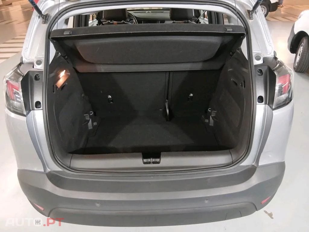 Opel Crossland X 1.2 Business Edition