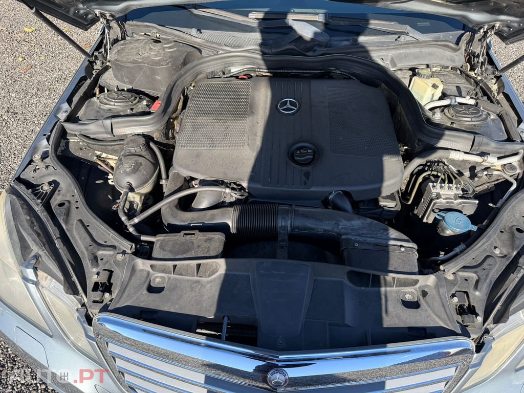 Mercedes-Benz E 220 CDi Avantgarde BlueEf. Auto.