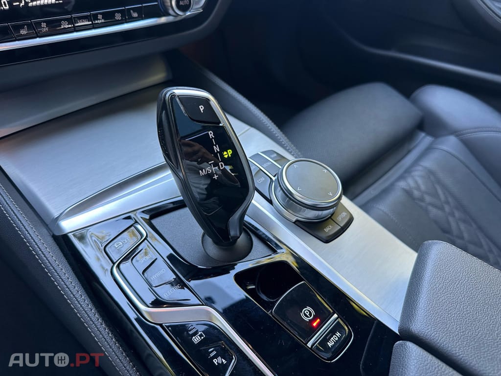 BMW 530 e Pack 50 anos BMW M
