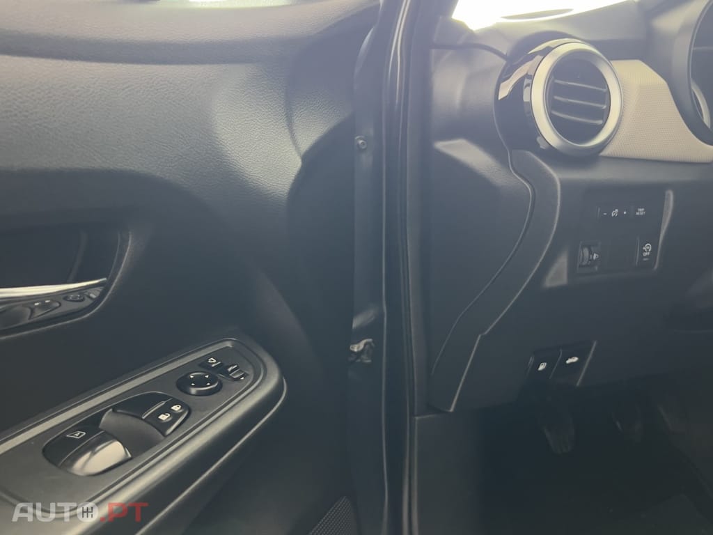Nissan Micra 0.9 IG-T N-Connecta S/S