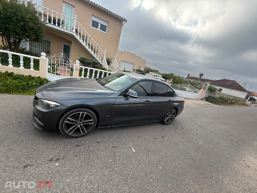 BMW 330 i performance