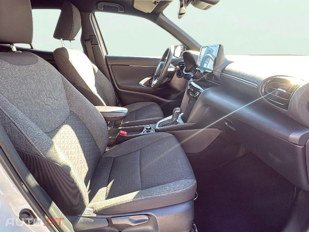 Toyota Yaris Cross 1.5 HDF Square Collection AWD