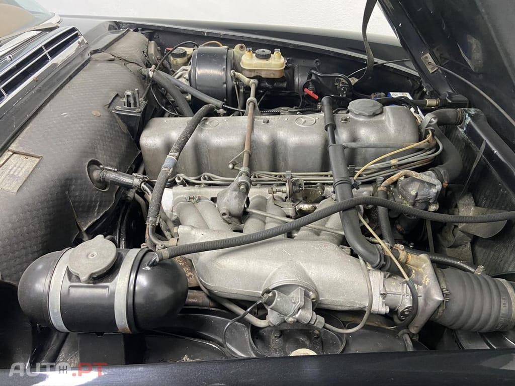 Mercedes-Benz SL 280 PAGODE 280 SL