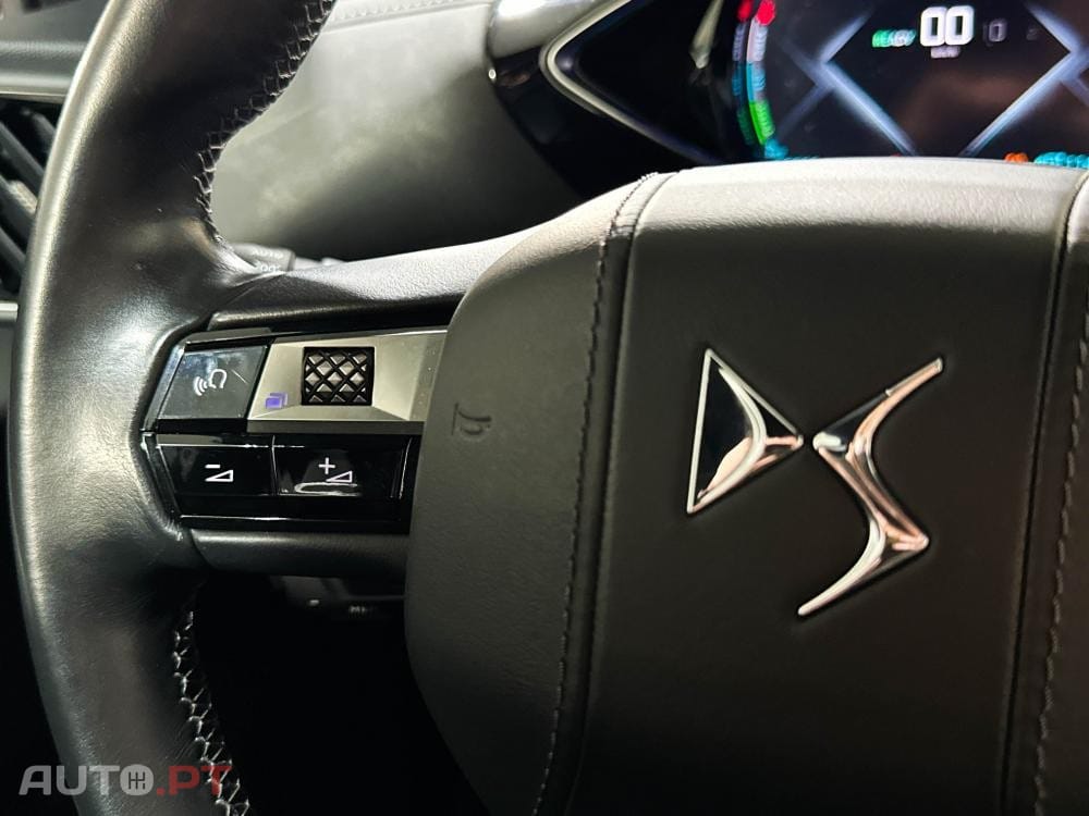 DS DS3 Crossback E-Tense Performance Line