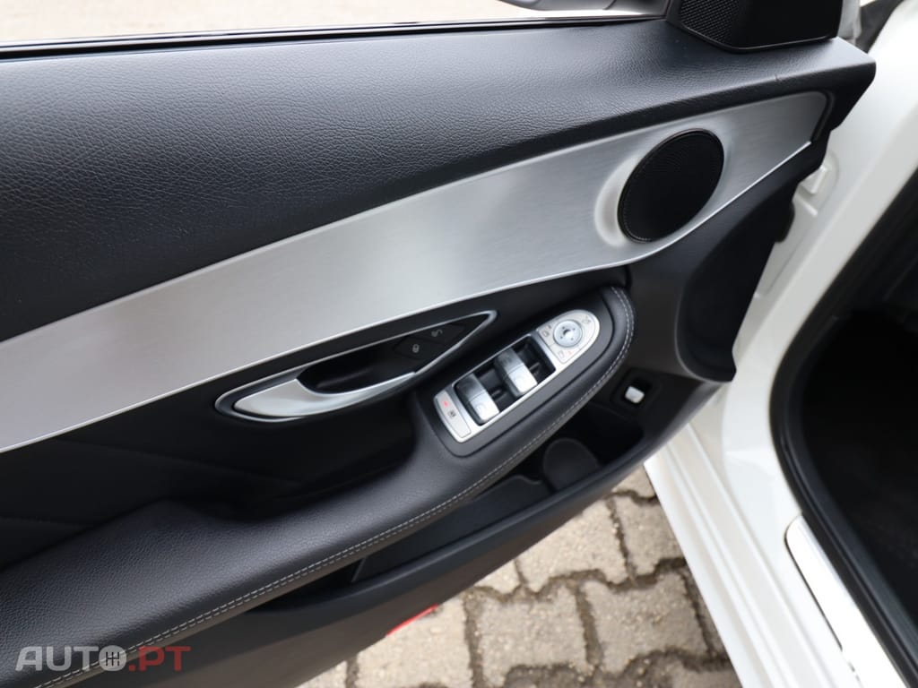 Mercedes-Benz C 300 BlueTEC Hybrid AMG Line