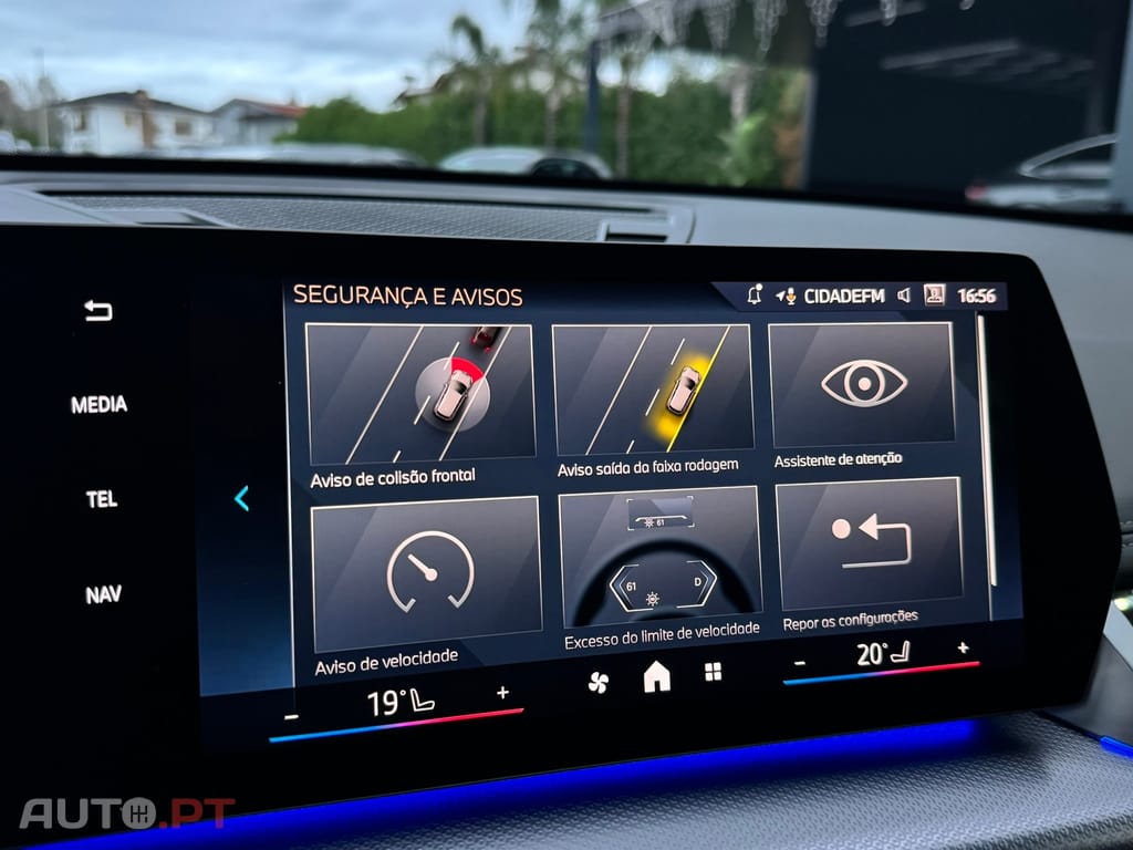 BMW X1 sDrive18d Pack Desportivo M