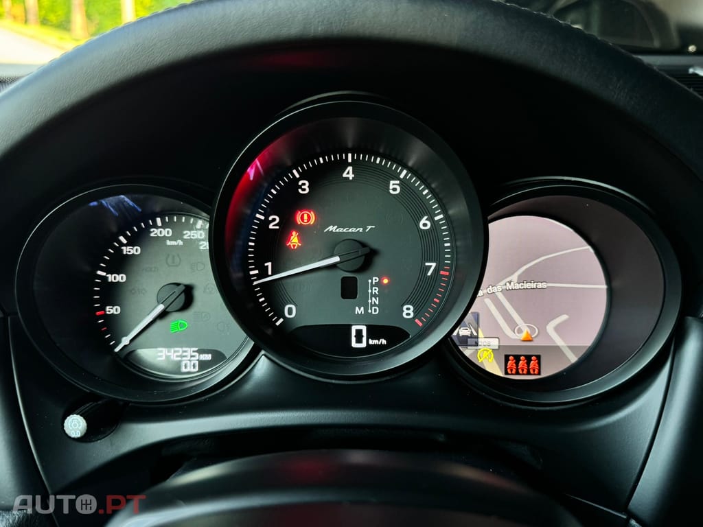 Porsche Macan T