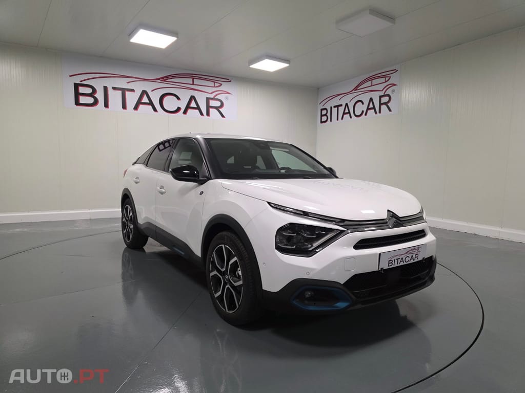 Citroën e-C4 50 kWh Shine — fotografia 9