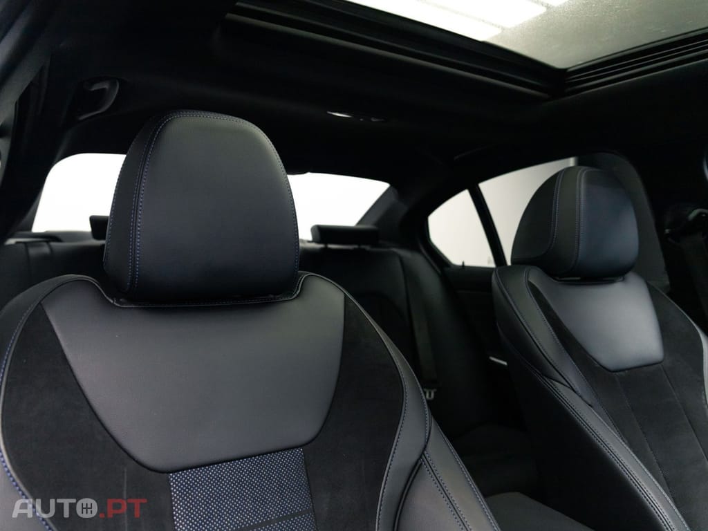 BMW 330 e iPerformance Pack M