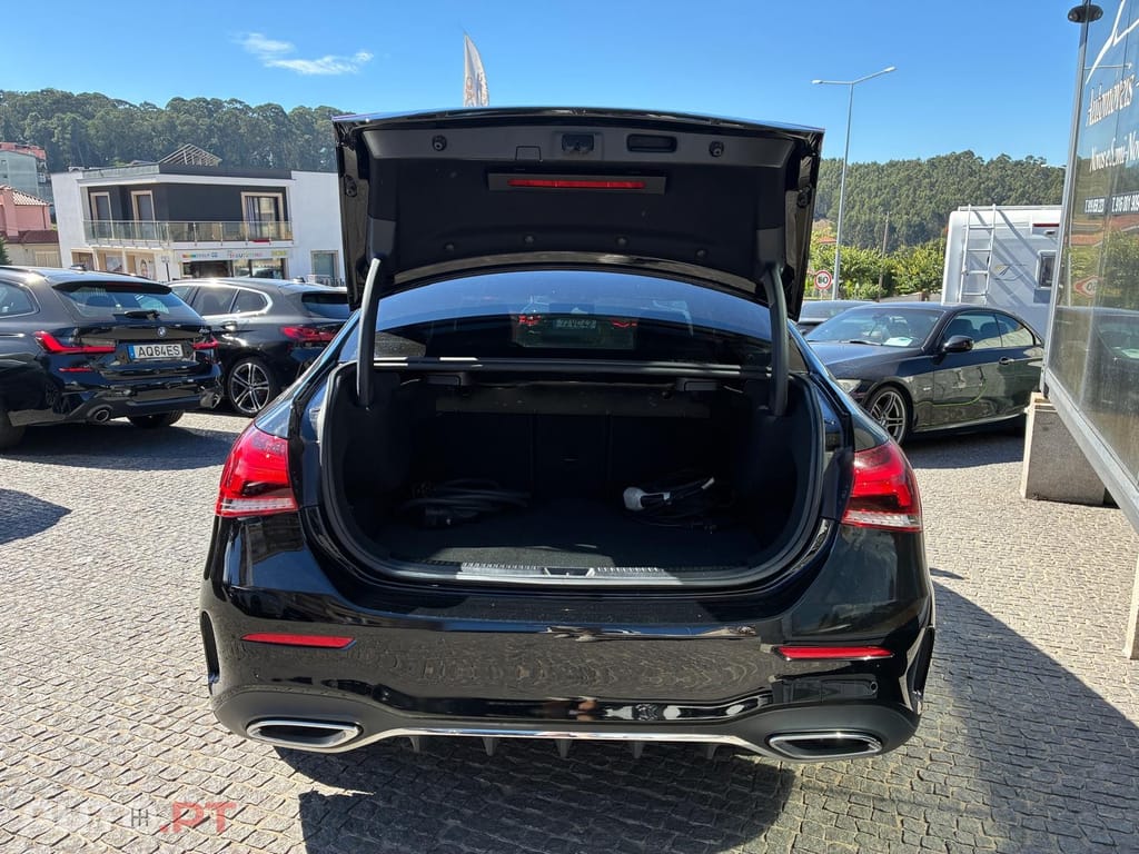 Mercedes-Benz A 250 e AMG Line
