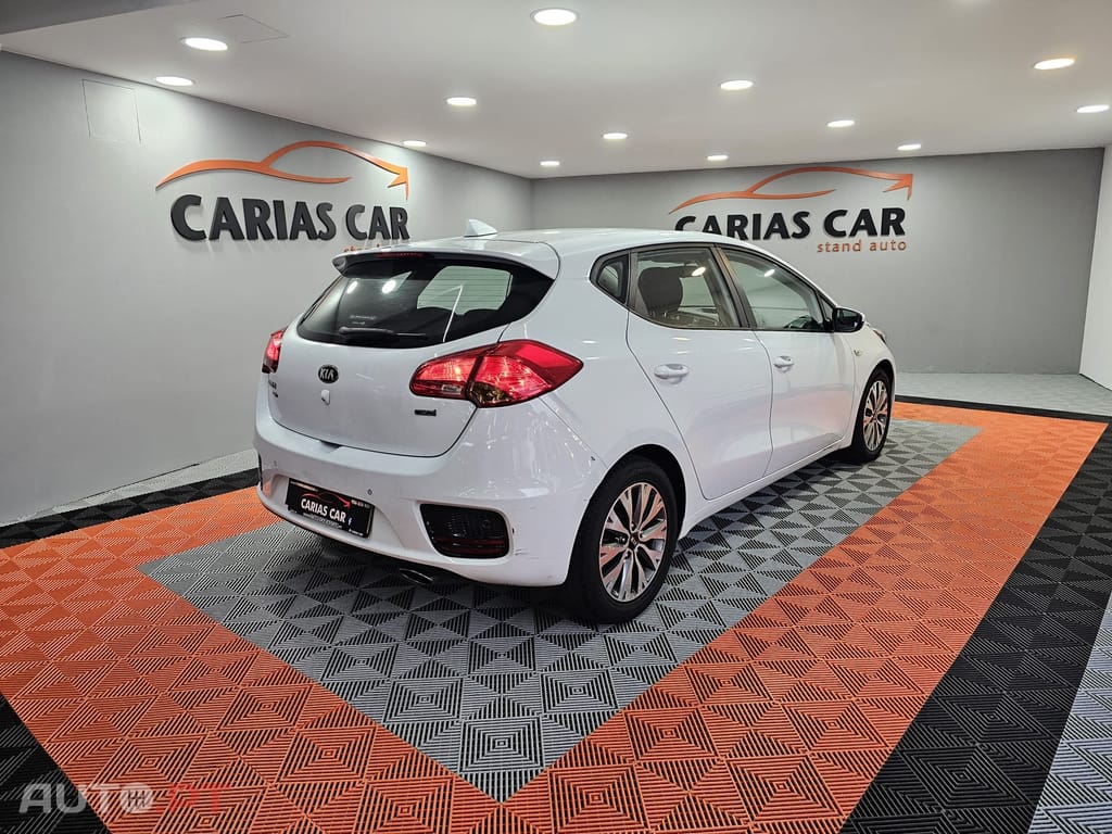Kia Ceed 1.4 CRDi EX