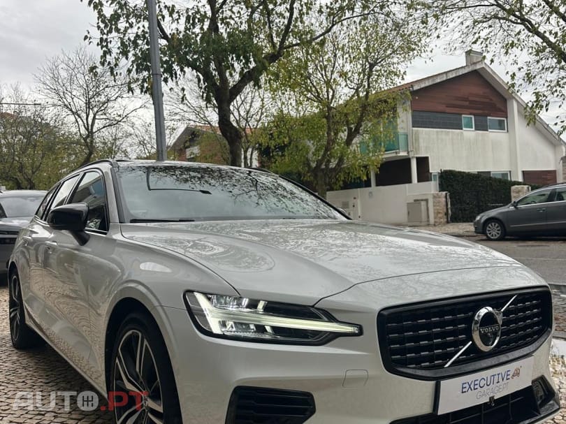 Volvo V60 2.0 T8 AWD TE R-Design