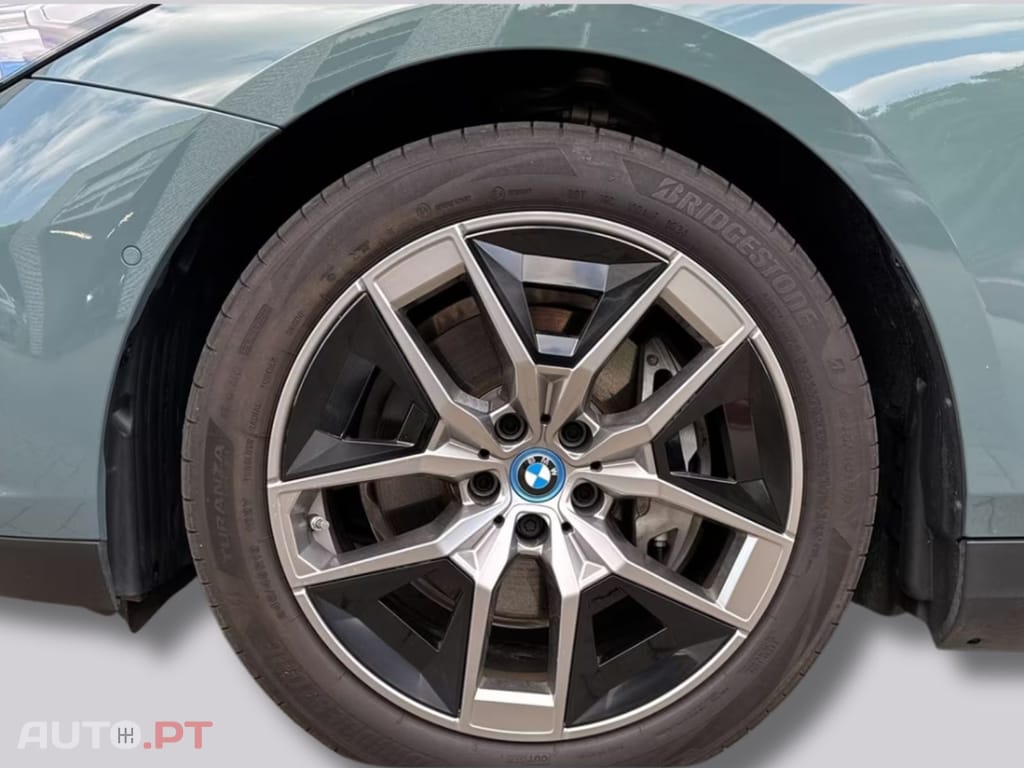 BMW i5 E-DRIVE40 I.V.A DEDUTIVEL  