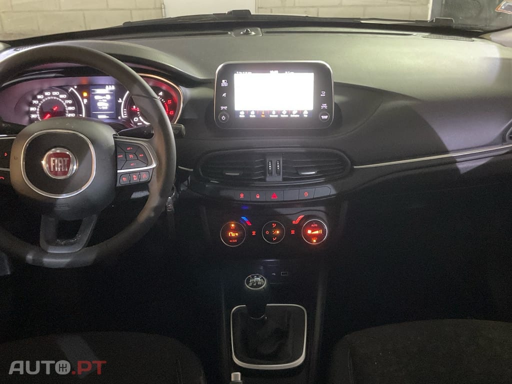 Fiat Tipo 1.3 M-Jet Lounge