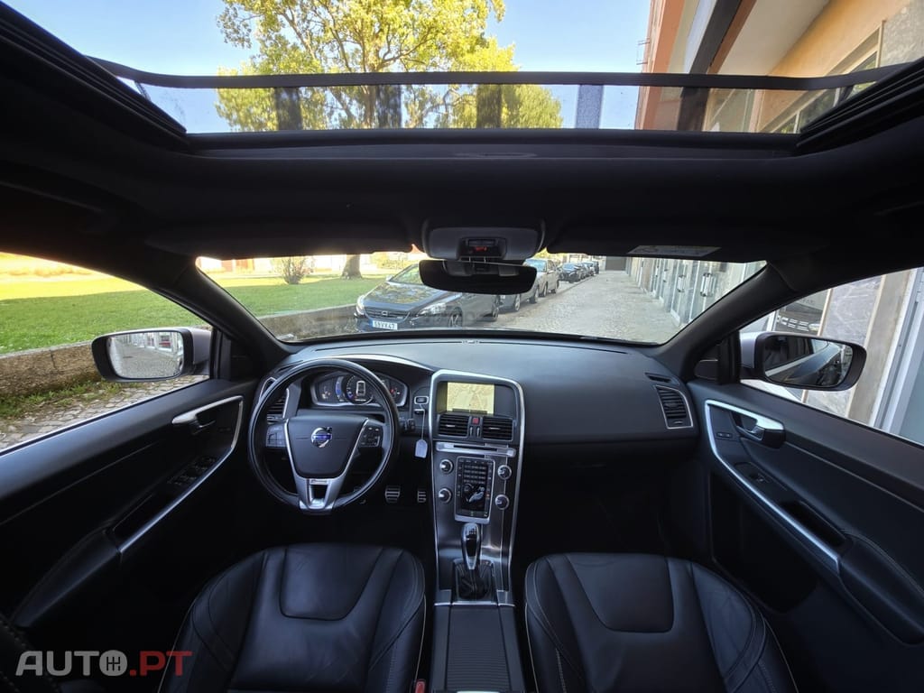 Volvo XC60 2.0 D4 R-Design