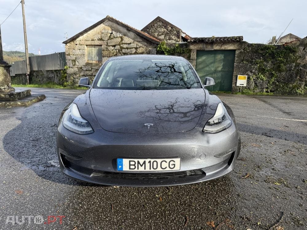 Tesla Model 3 Long Range AWD Dual Motor
